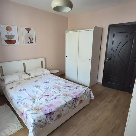 Two Bedroom - Niki 布尔加斯